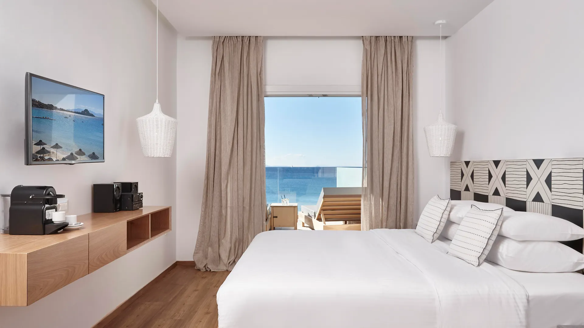 ****  Mykonos Kosmoplaz Beach Resort Hotel Mykonos Town Greece
